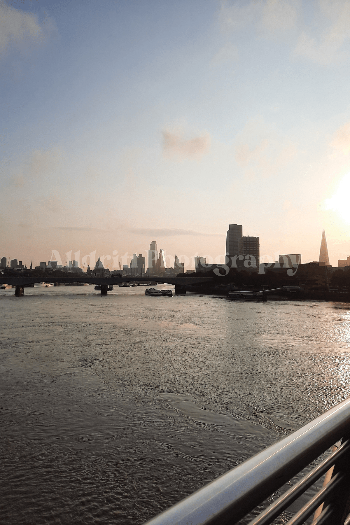 London Sunrise - Alldritt.Photographyproduct_name