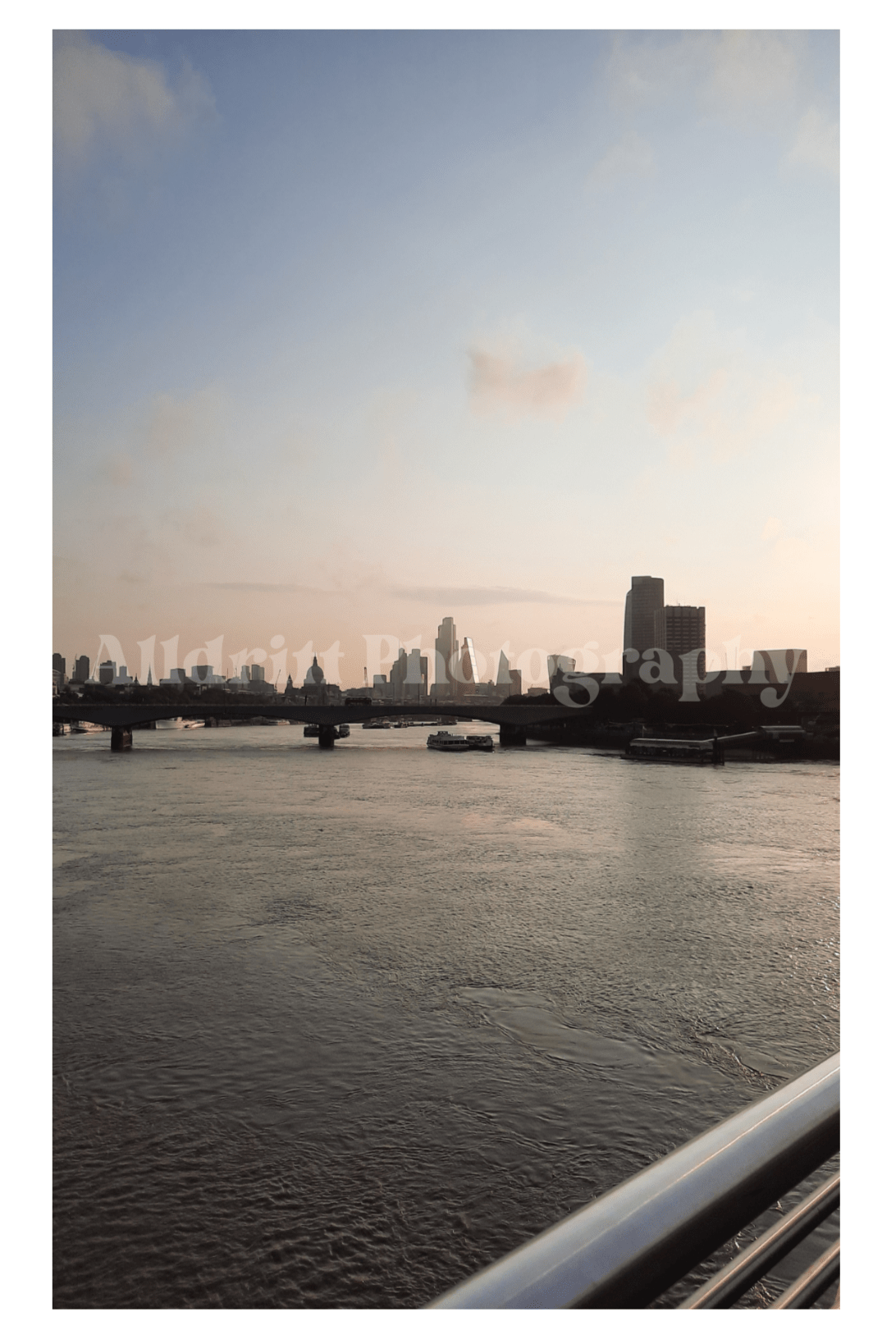 London Sunrise - Alldritt.Photographyproduct_name